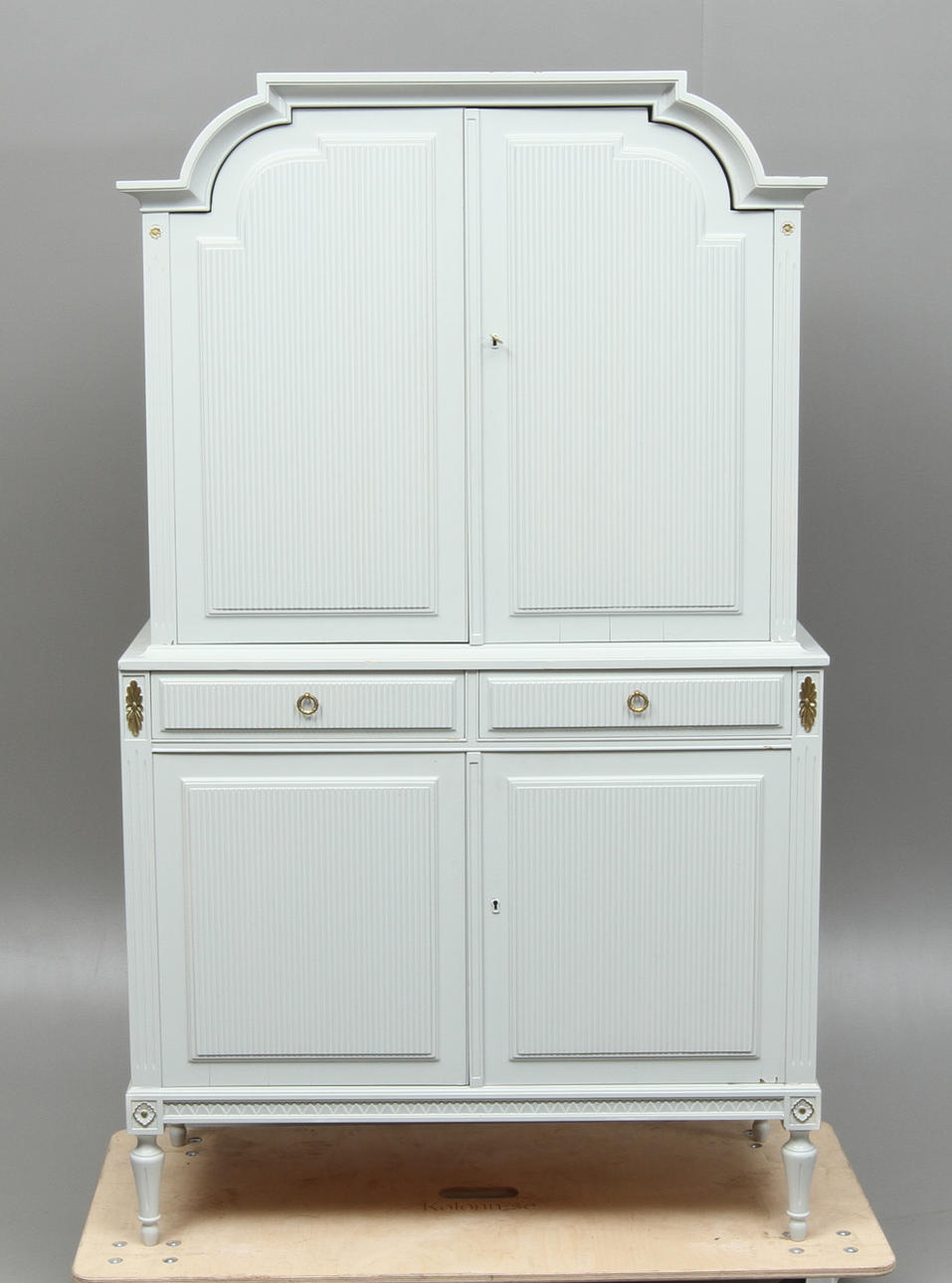 SKÅP, gustaviansk stil, 1900-tal.