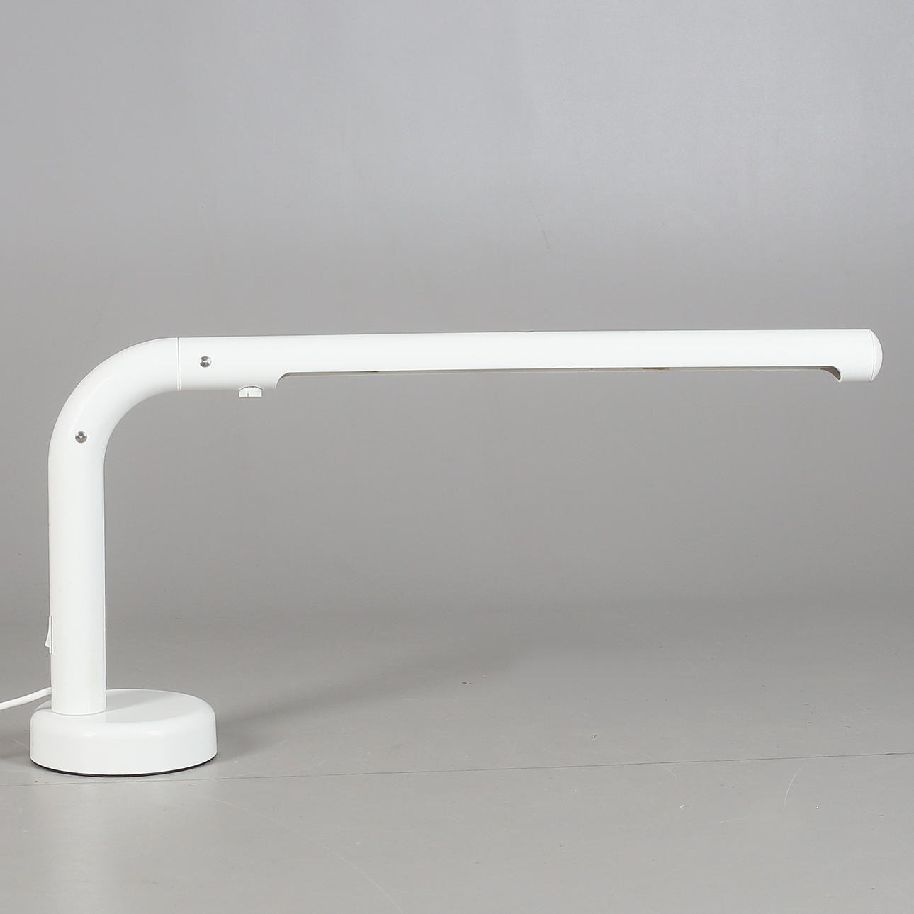 BORDSLAMPA, "Tuben", Anders Pehrson, Ateljé Lyktan AB, Åhus, 1900-talets andra hälft.