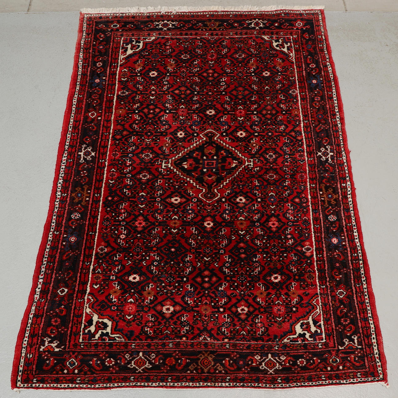 MATTA, handknuten, persisk, ca 220x149 cm.