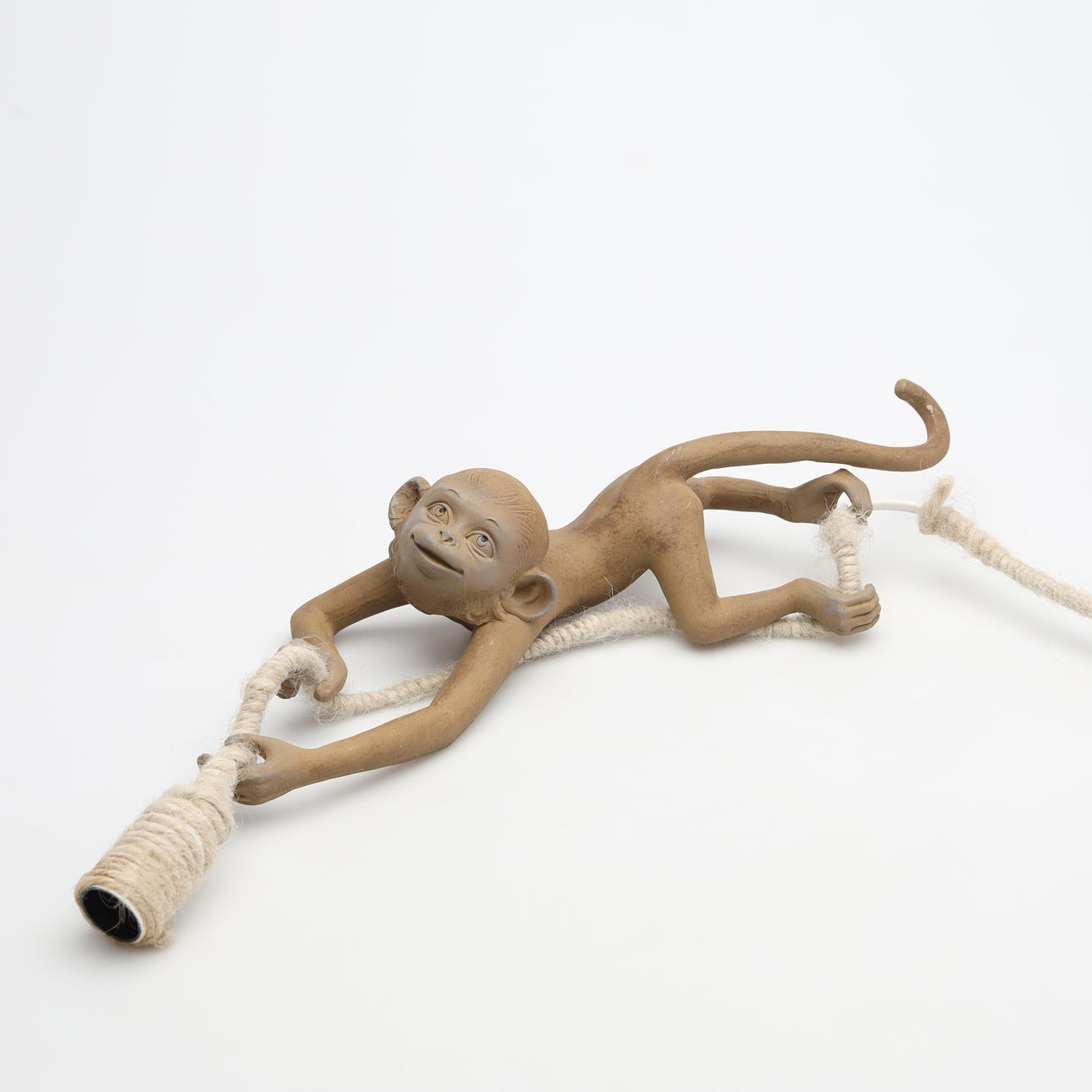 LAMPA, hängande apa.