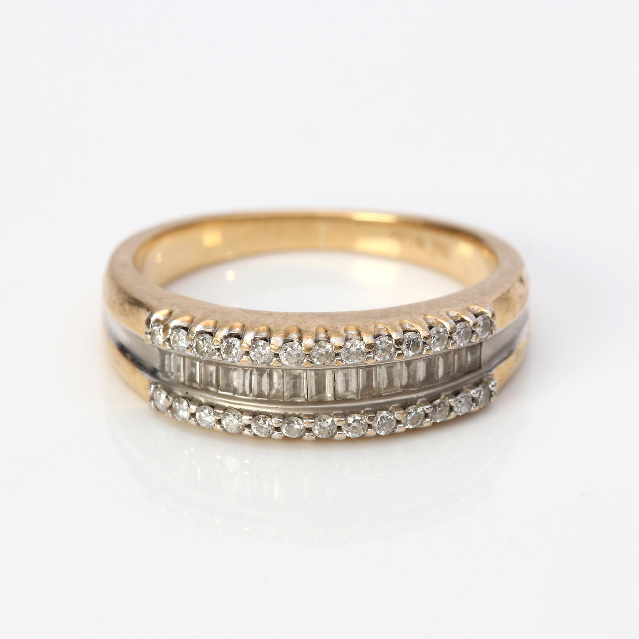 DIAMOND RING 18K, approx. 0.33 ct.