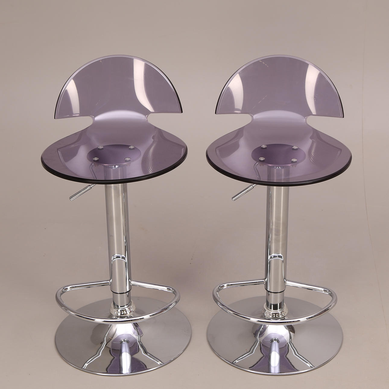 BARSTOLAR, ett par, krom, plastsitsar, 19-/2000-tal.