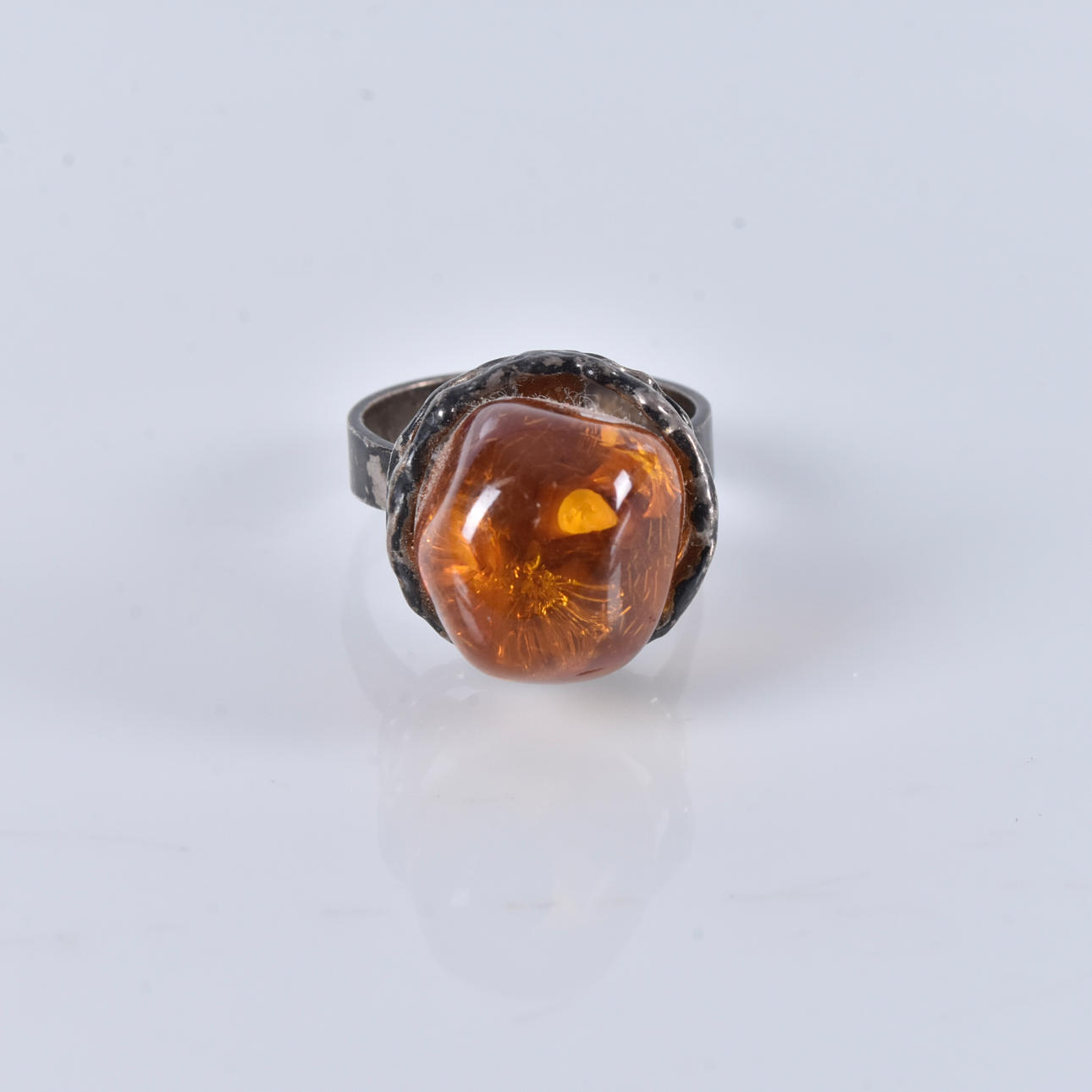 RING, with amber, sterling silver.