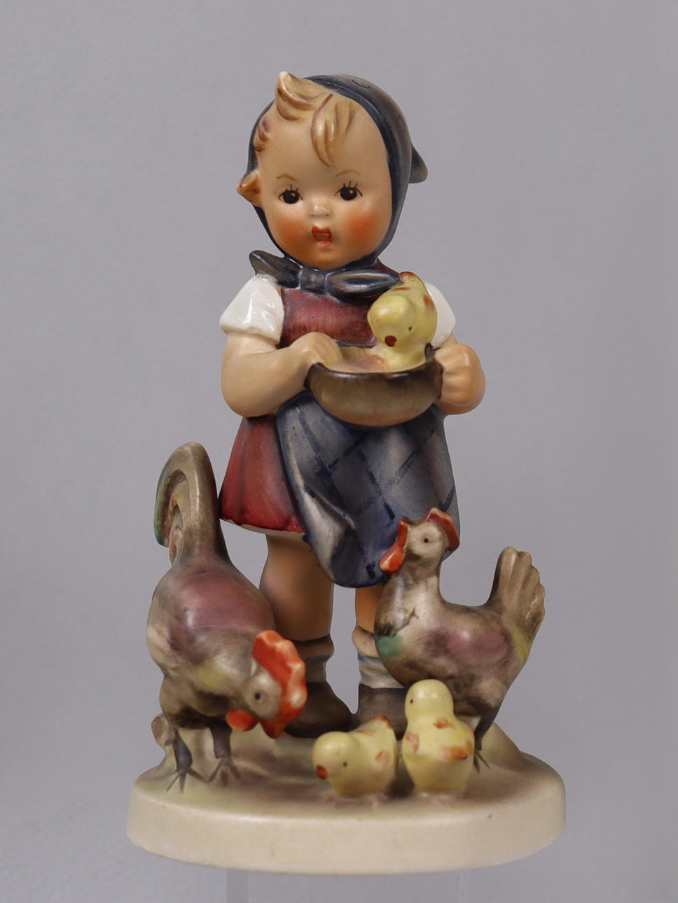 HUMMEL, Goebel, hahmo, ”Ruokinta-aika”.