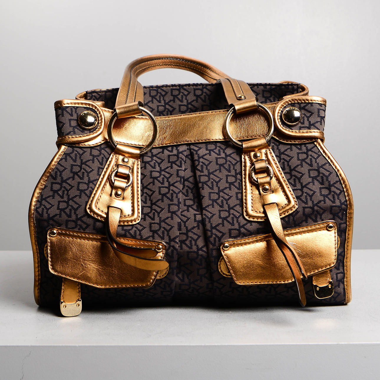 DKNY, Håndtaske, Læder og stof.