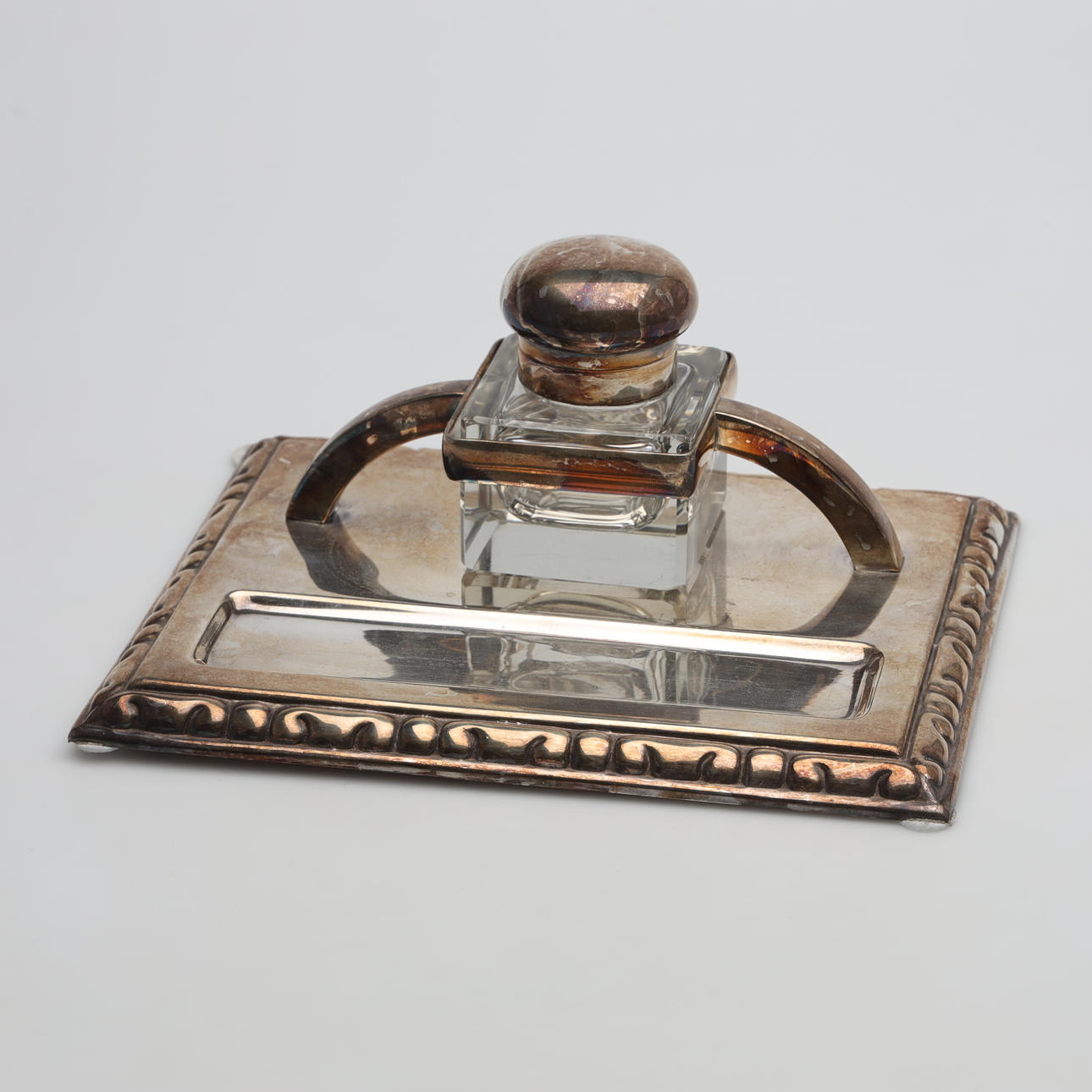 BLÄCKHORN/PENNSTÄLL, nysilver samt glas.