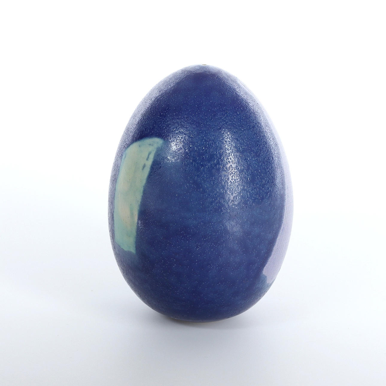 SKULPTUR, Ei, glasiertes Steinzeug.