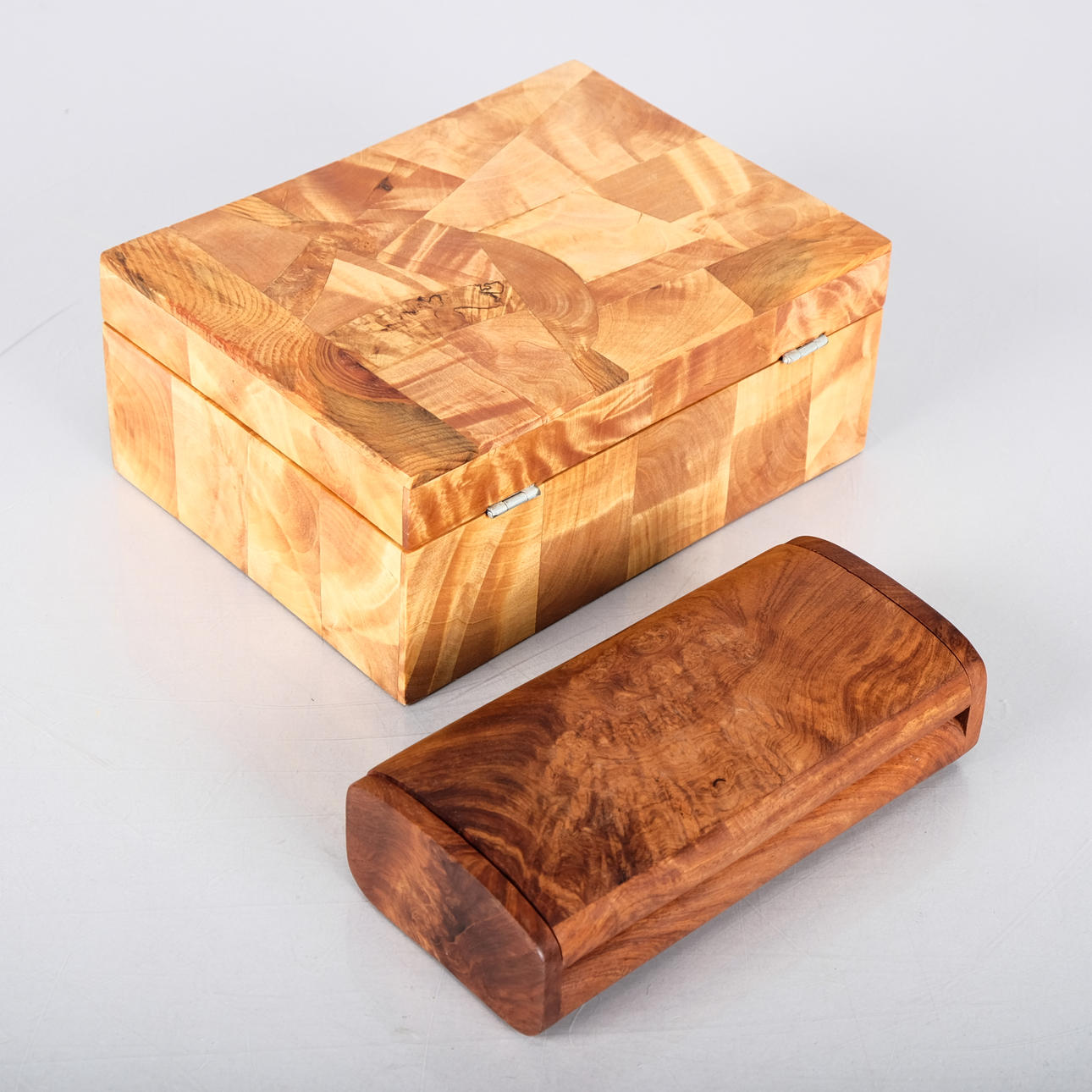 TRÄASKAR, Björk, 1900-tal (2 st).