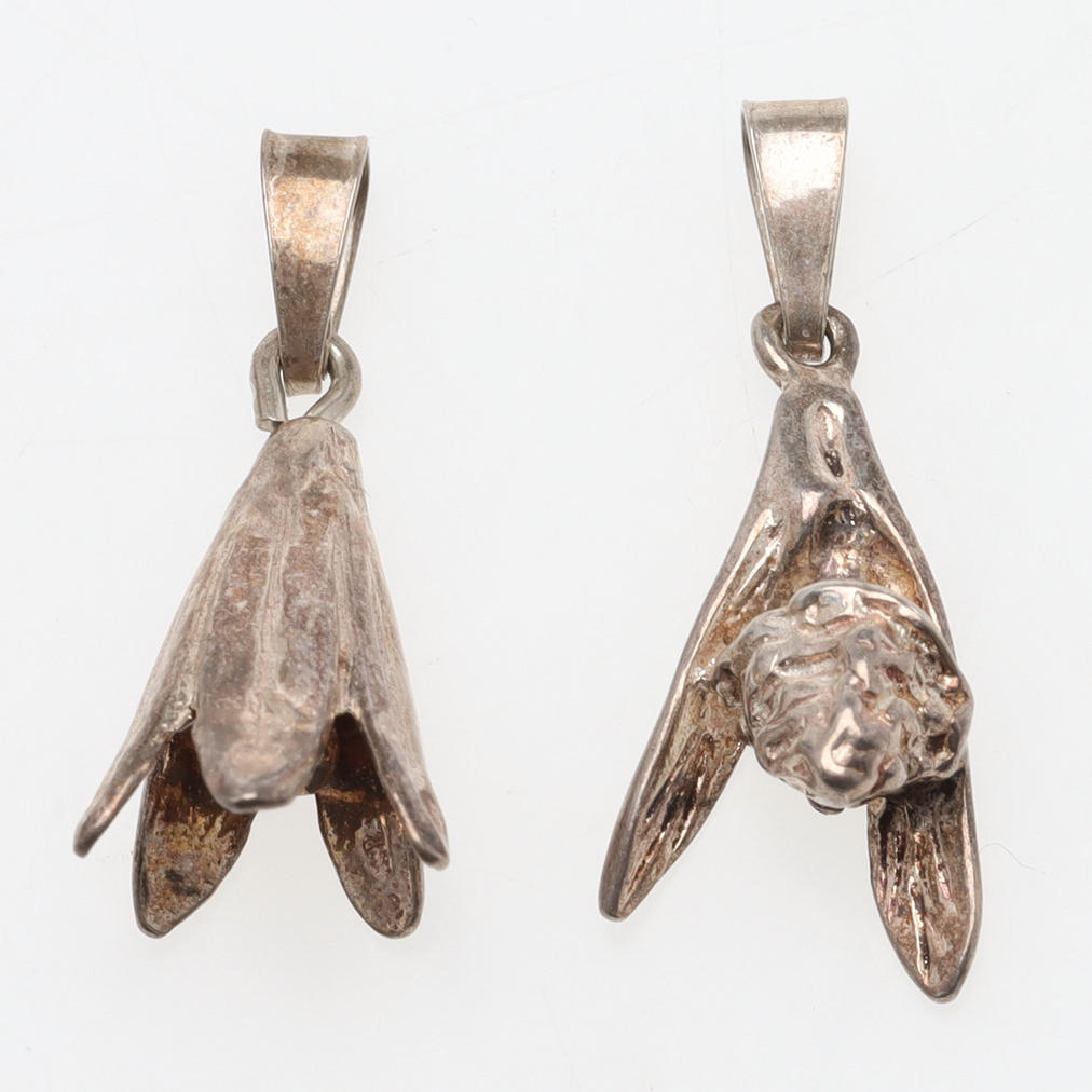 HÄNGEN, 2 st, sterlingsilver, Bronsil AB.