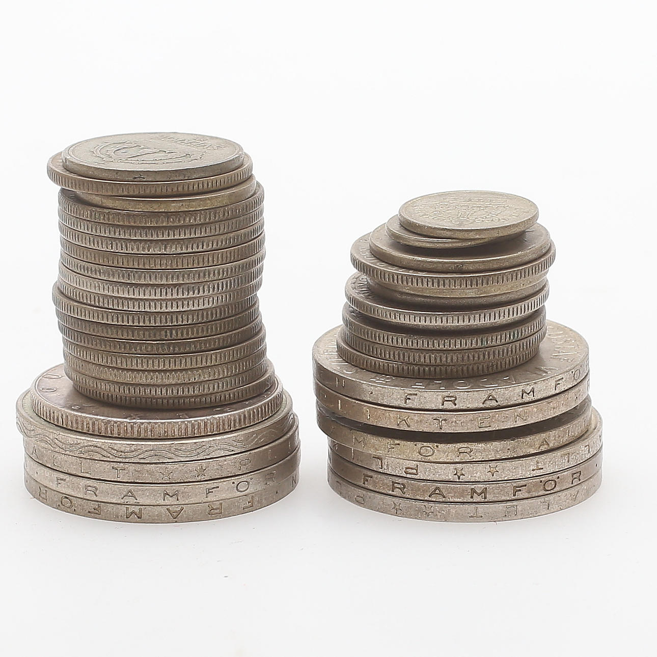 MYNT, 40 st, silver, 1900-tal, vikt 373 gram.