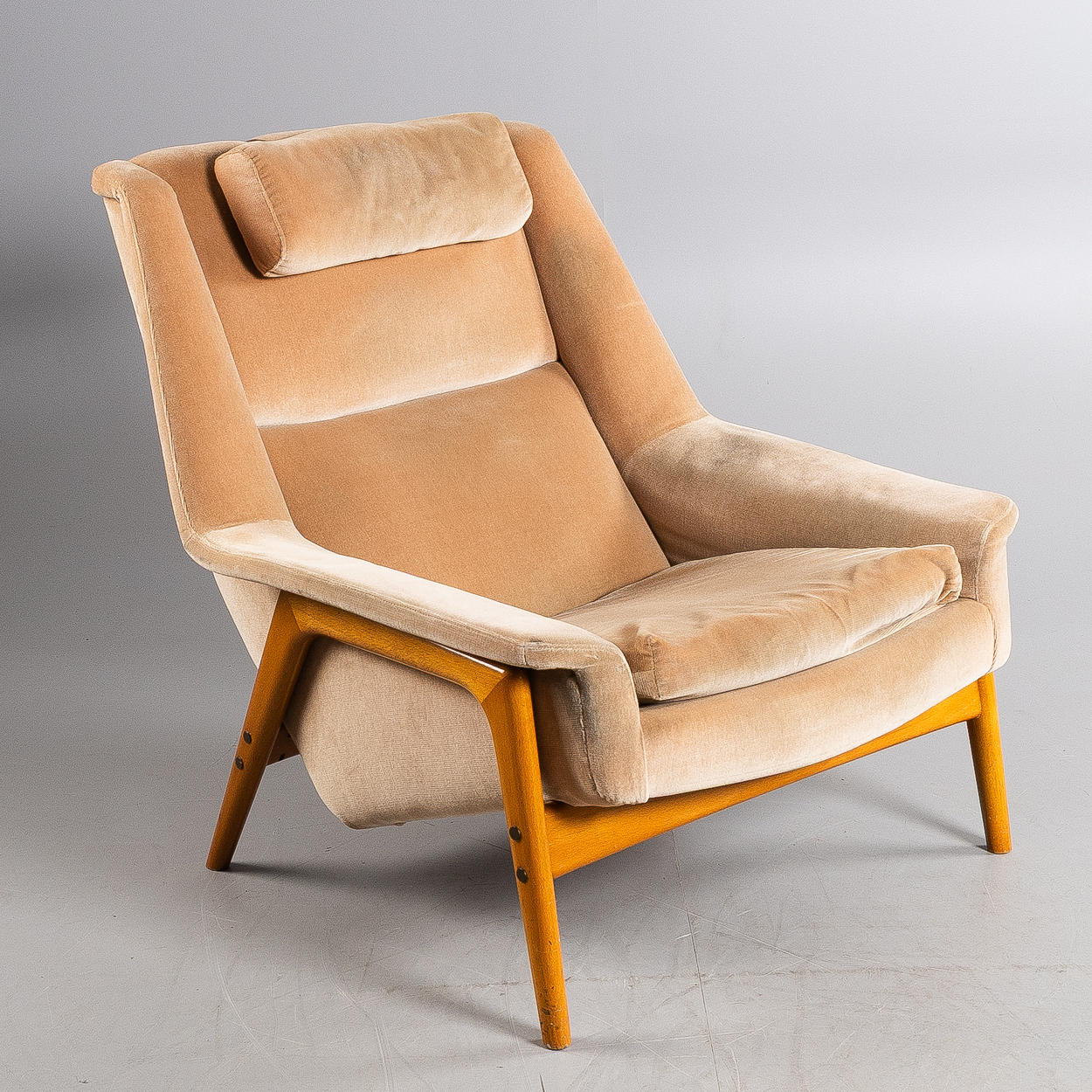 FOLKE OHLSSON. "Profil", fåtölj, DUX, 1960-tal.