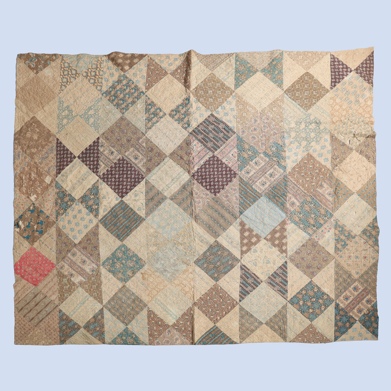 ET ENGELSK BOMULDSTRYK PATCHWORK DYNE, 1800-TALLET.