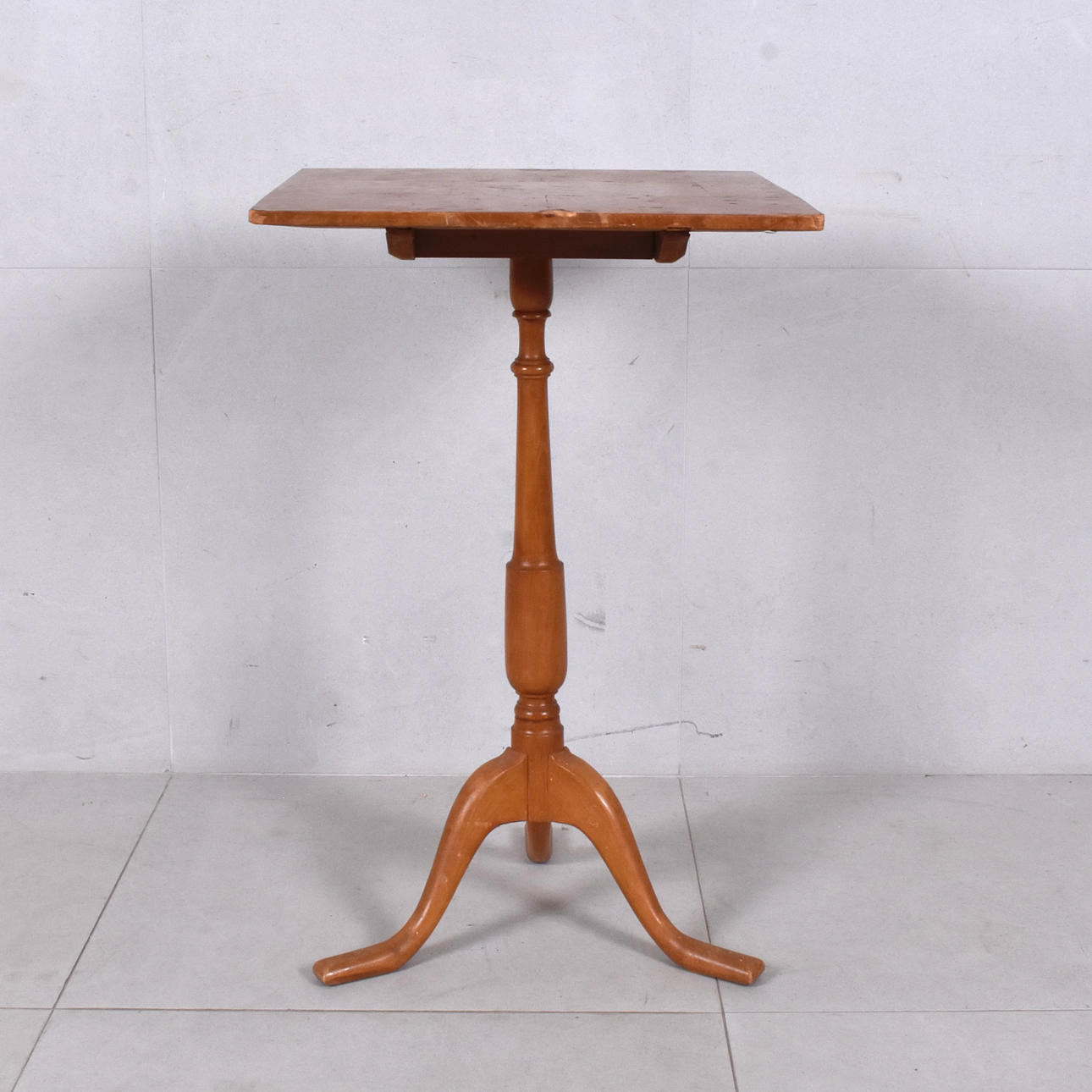 An alrot folding table, 19th century.