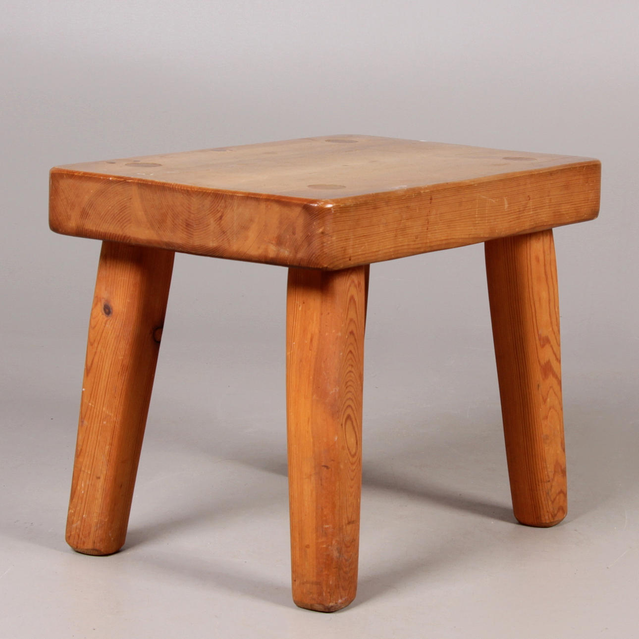 Stool, pine, Vemdalia, Vemdalen, 1980s.