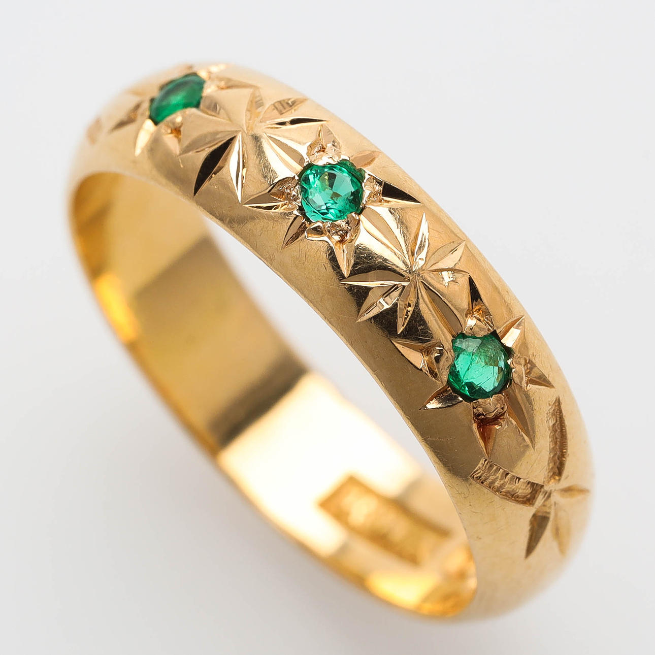 RING, 18kt guld, smaragder, Sven Winblad, Uddevalla 1976.