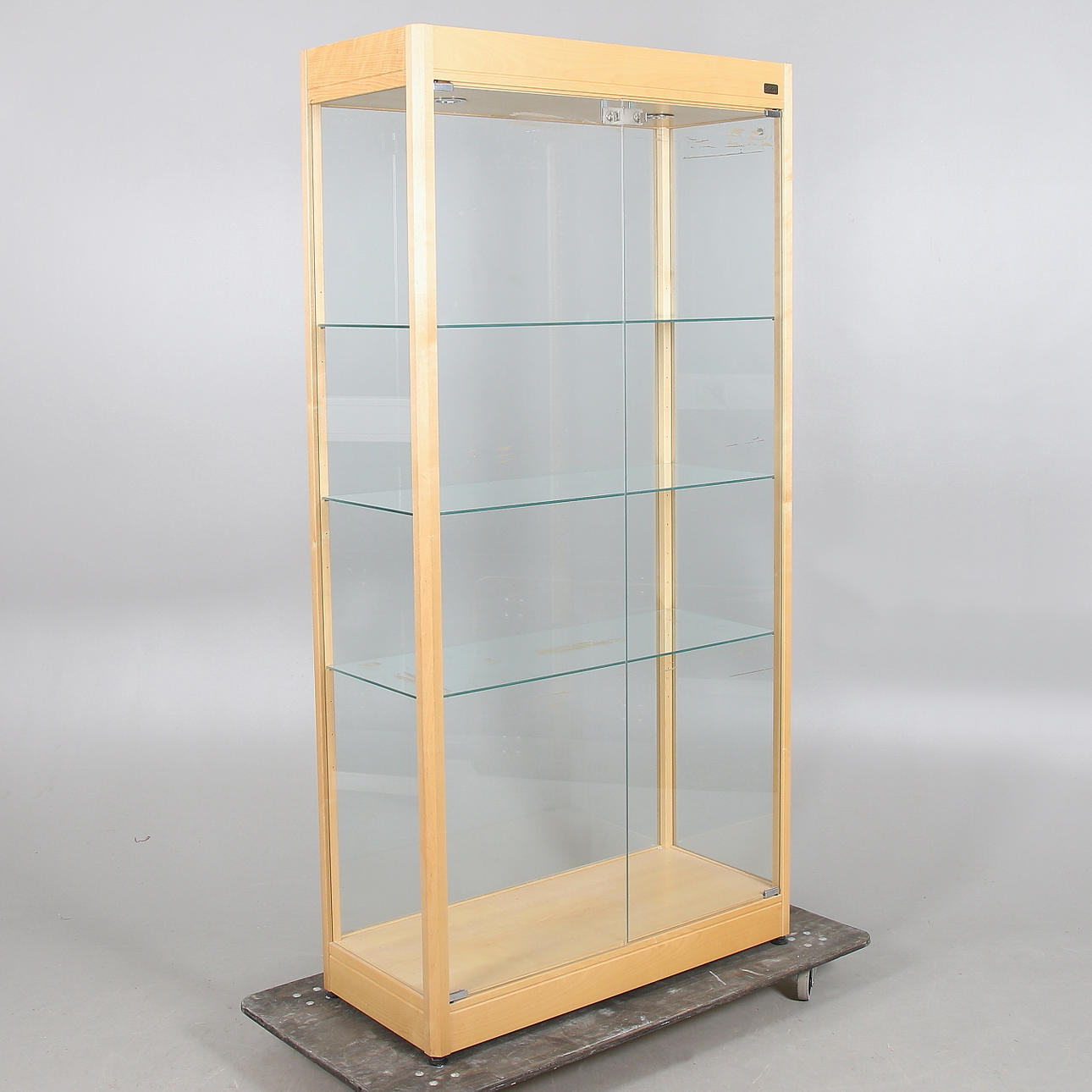 MONTER/VITRINSKÅP, björk och glas, "Opera", Abstracta Sweden, 1900/2000-tal.