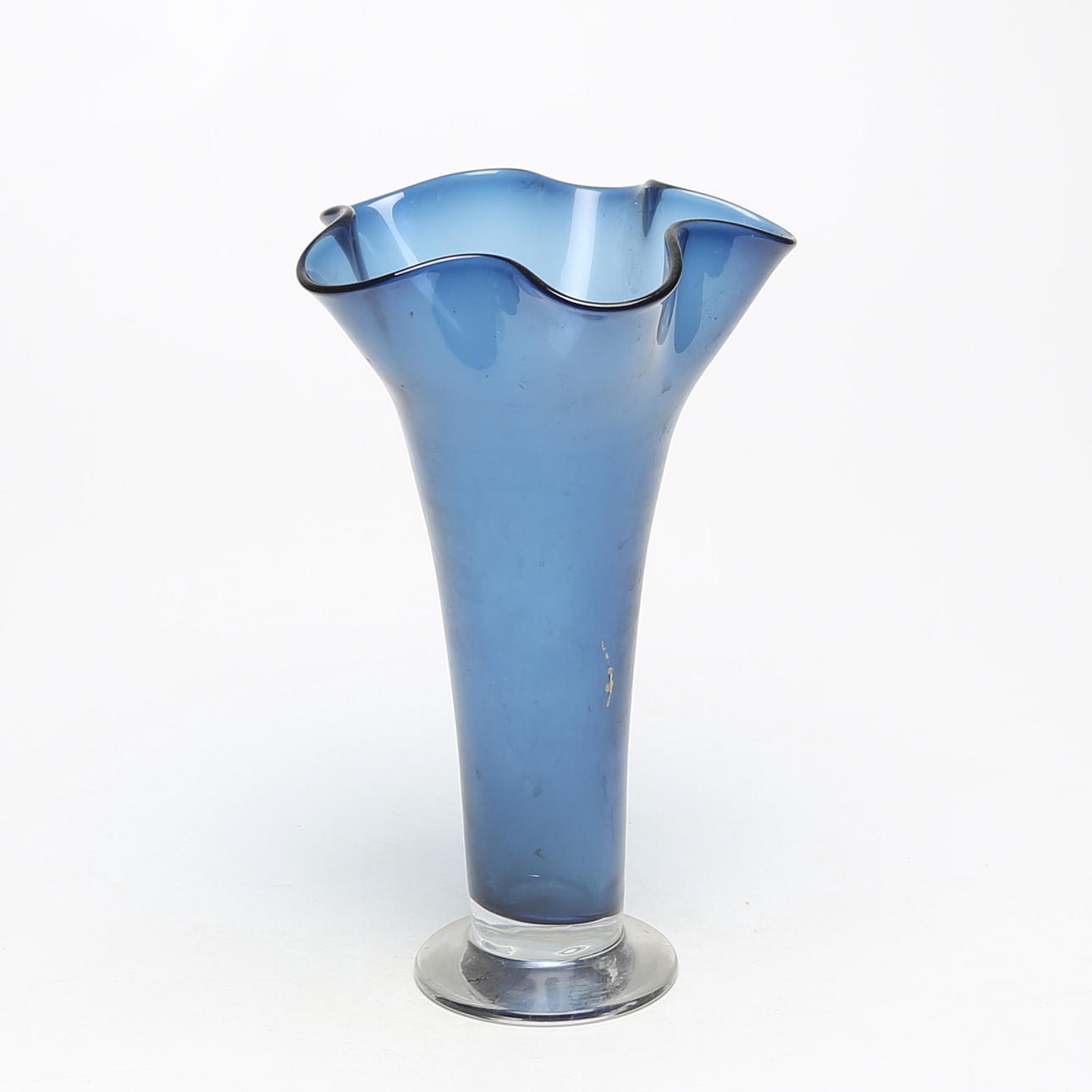 ANNE NILSSON. A glass vase, Orrefors, unsigned.