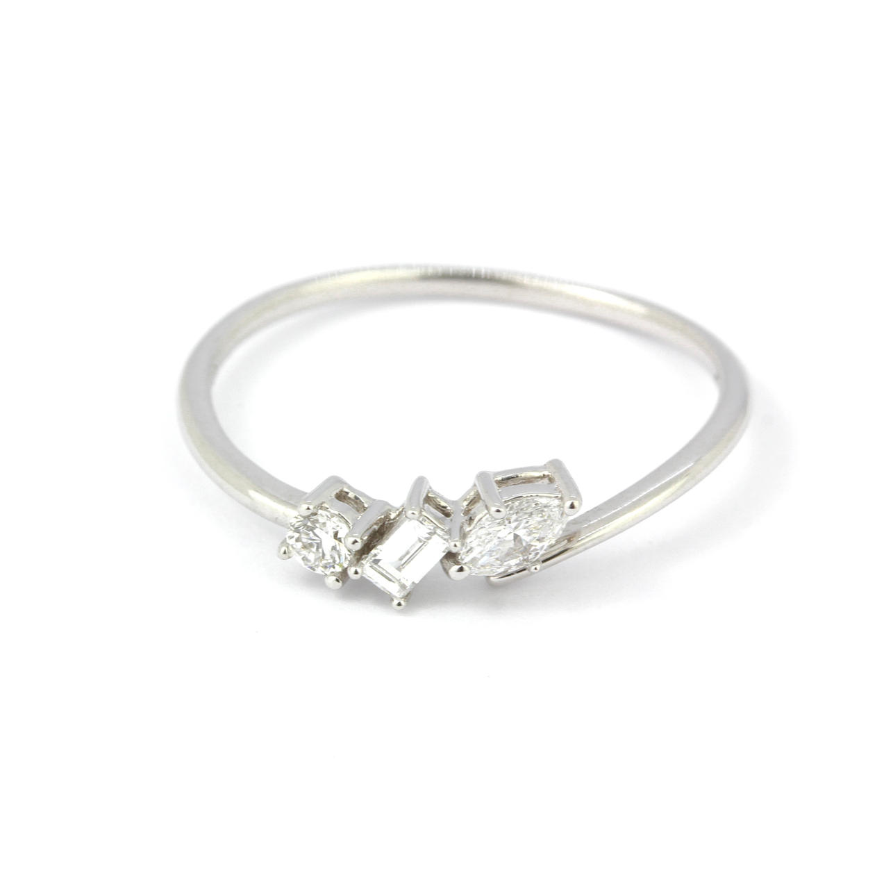 LABORATORIEODLAD DIAMANT 18CT RING.