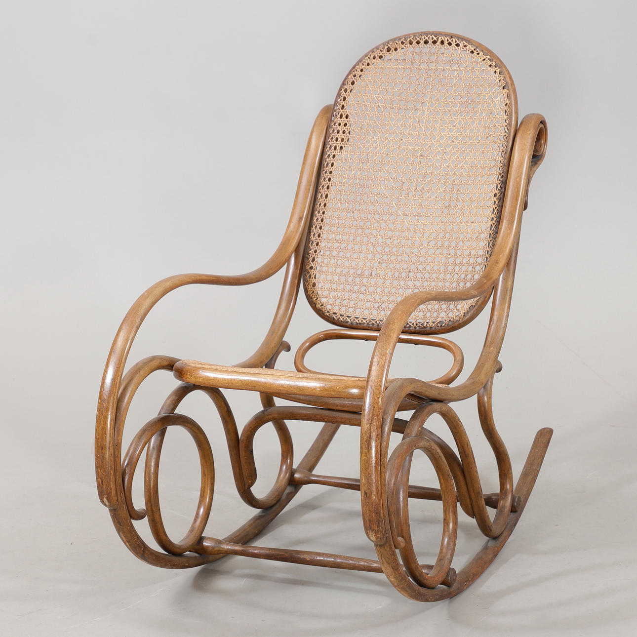 GUNGSTOL, Thonet, 1900-talets mitt.