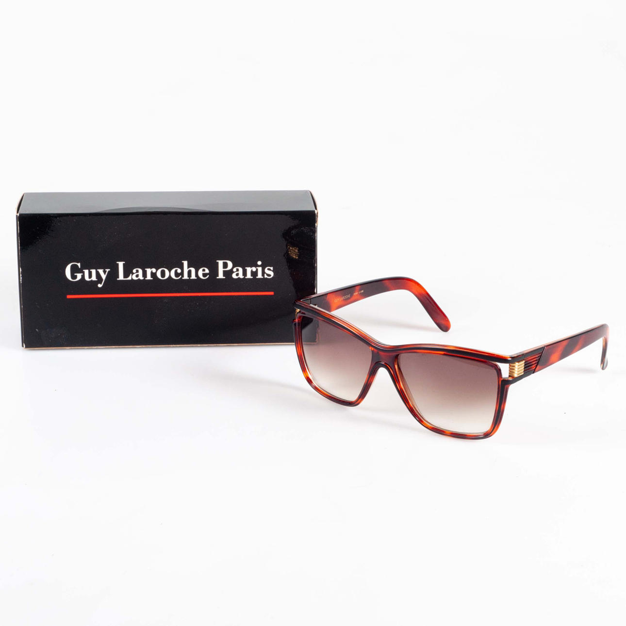 SONNENBRILLE, Guy Laroche, Paris.