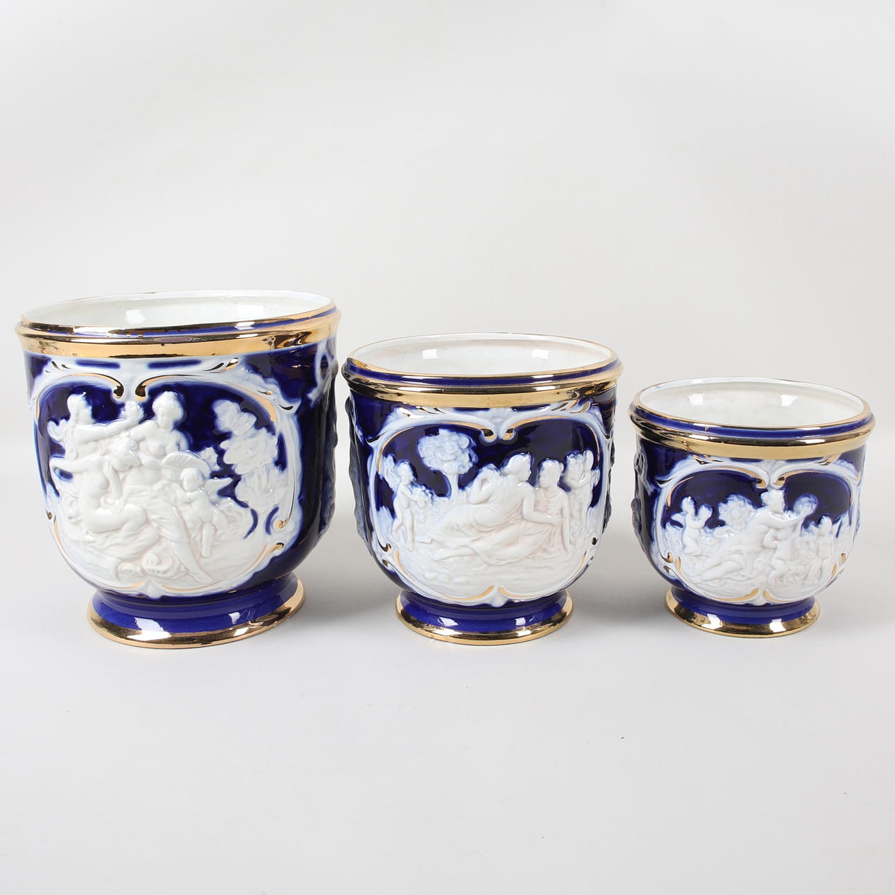 OUTER LINING, 3 pcs, antique style, porcelain, Italy.