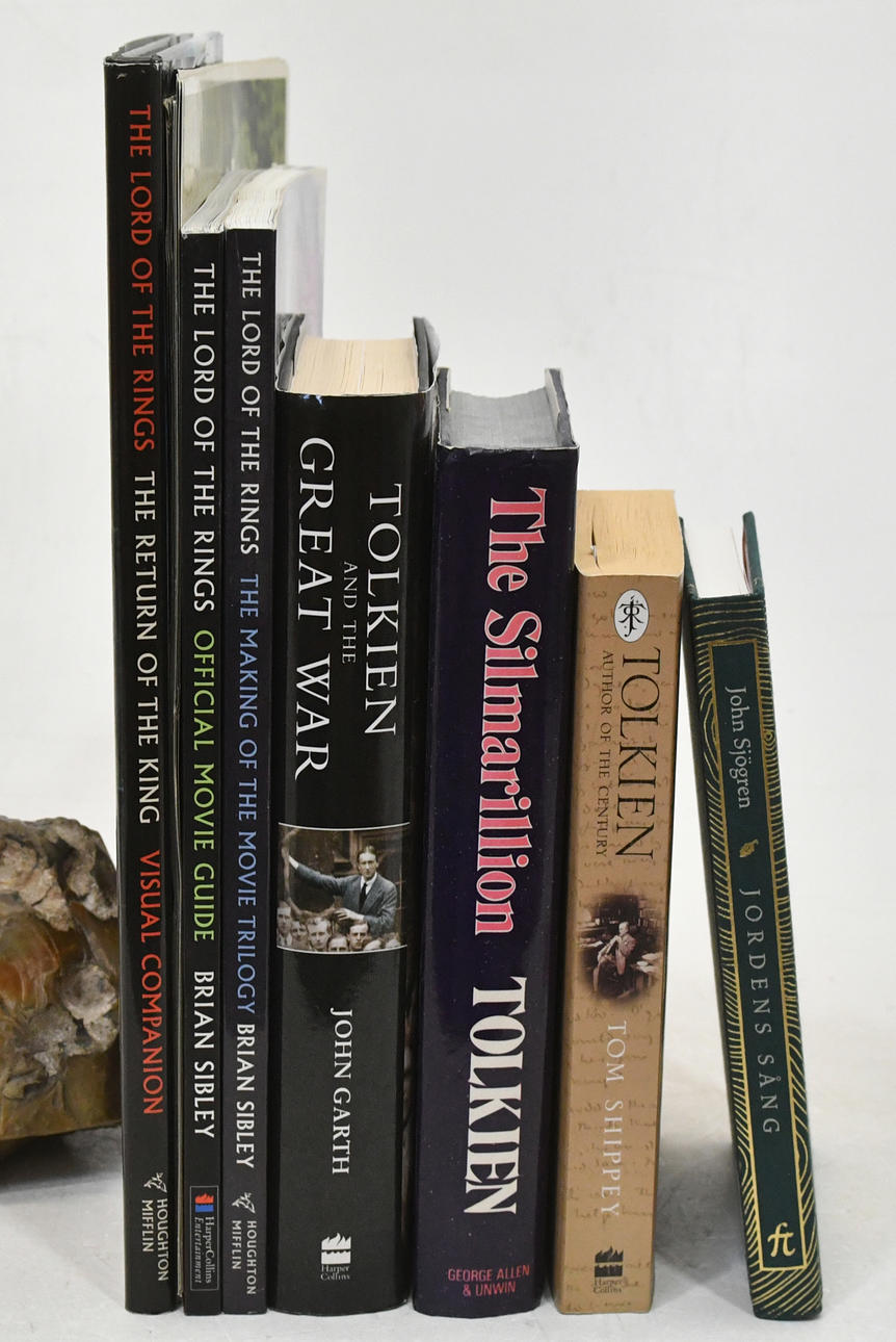 Bøger om J.R.R. Tolkien og Ringenes Herre 8 bind.