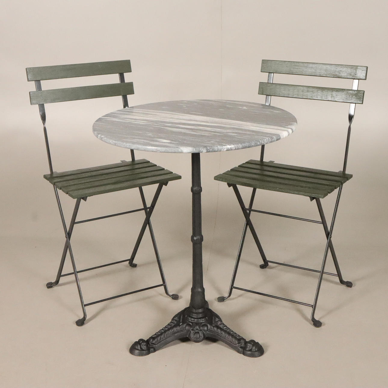 CAFEMÖBLER, 3 delar, trä/metall/sten.