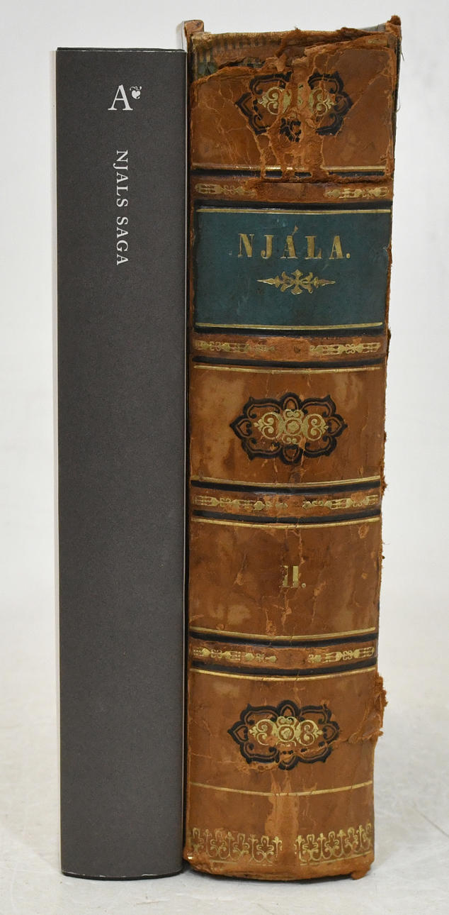 Böcker om Njals saga. 2 Volymer.