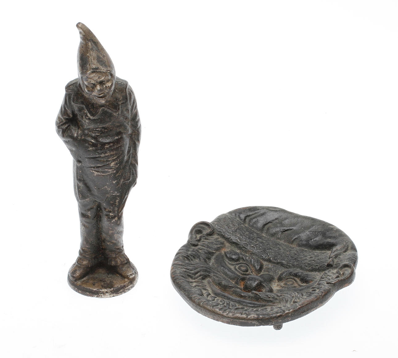 METALLFÖREMÅL, 2 delar, 1800/1900-tal.