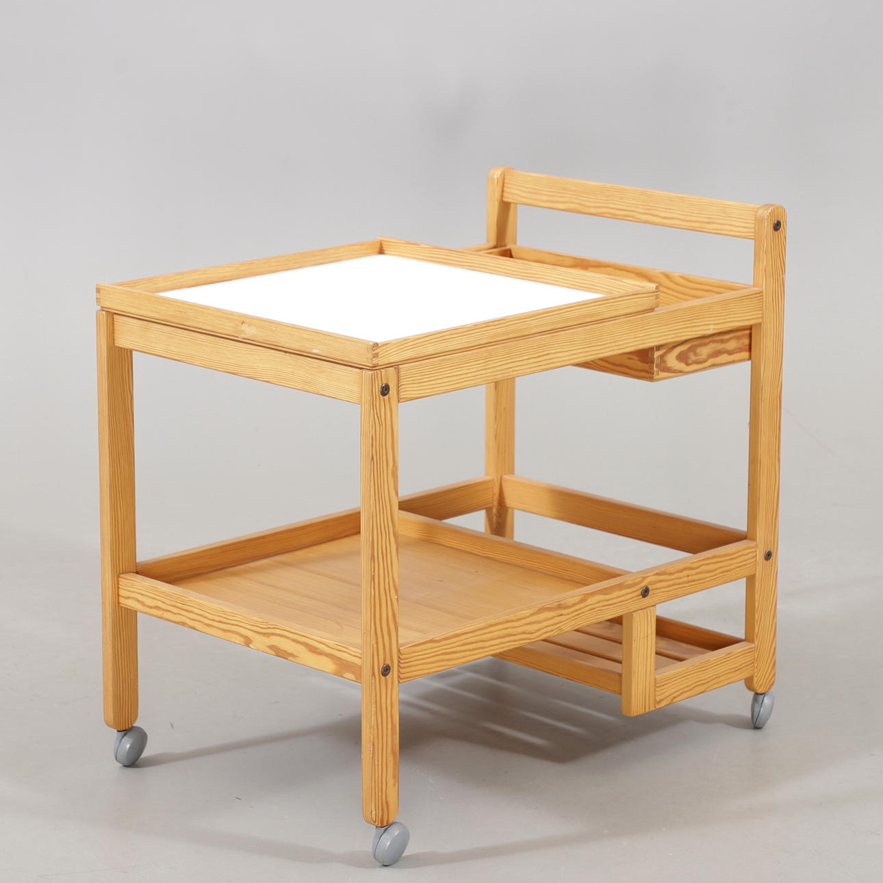 SERVERINGSVOGN, fyr, Artie, Sverige.