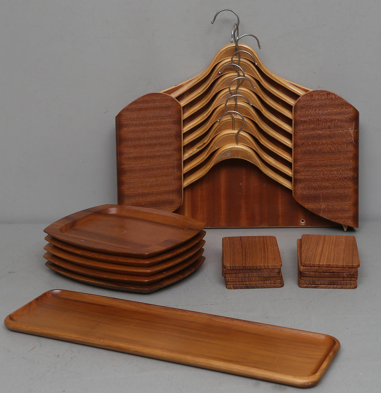 TEAKFÖREMÅL med mera, 1900-talets andra hälft.