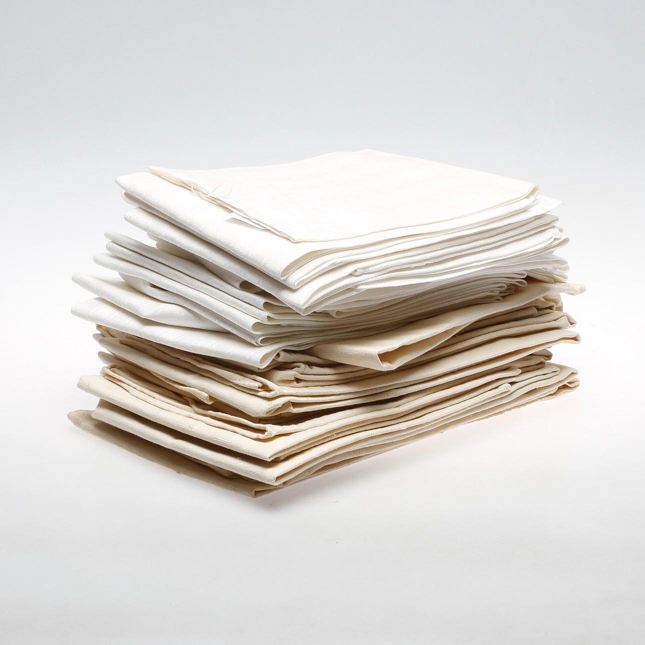 HANDDUKAR, linnedamast, 1900-tal.