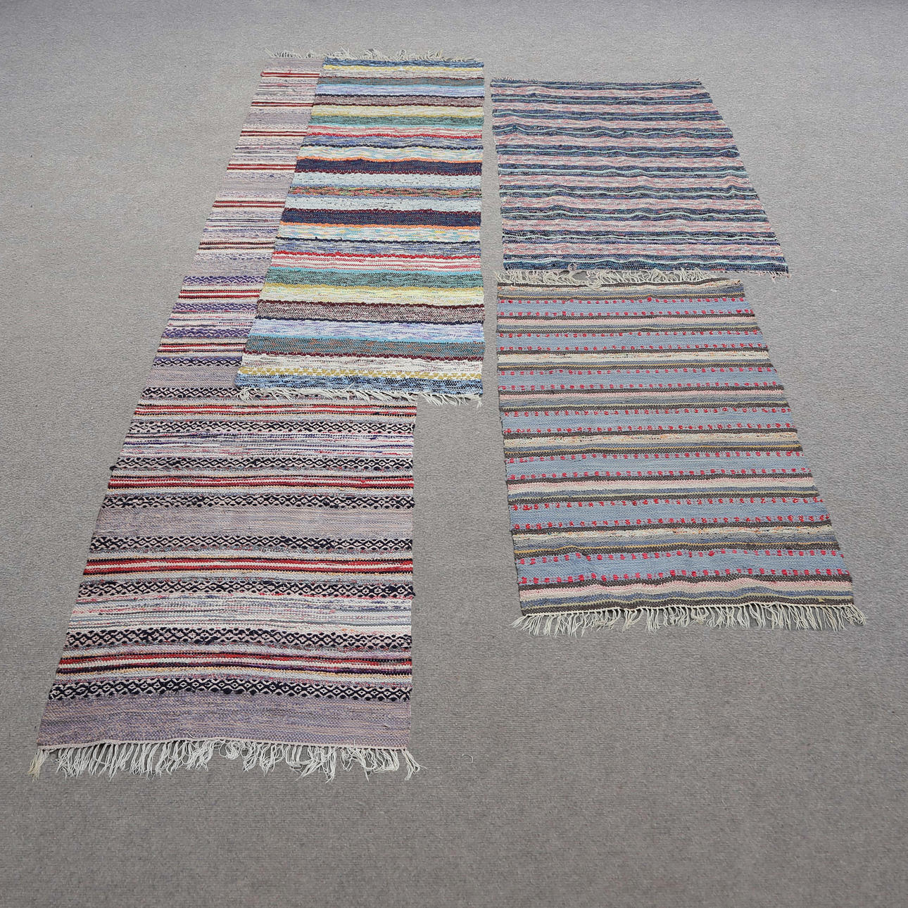 4 RAG RUGS.