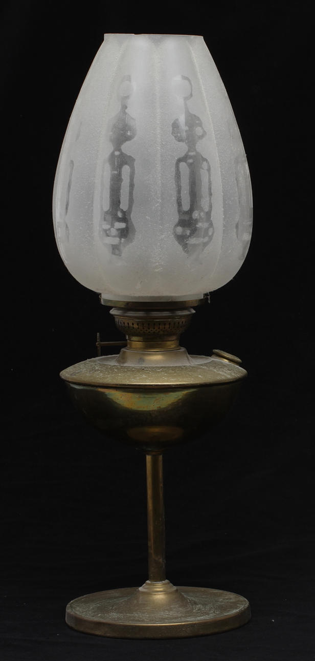 BORDSFOTOGENLAMPA, mässingsfot, 1900-tal.