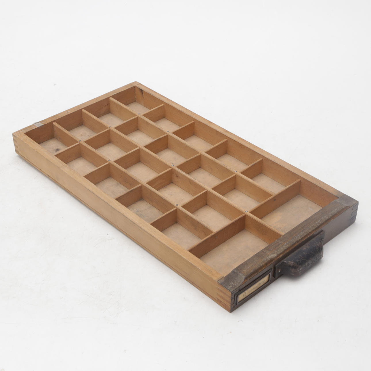 LÅDA, trä, för boktryckerityper.