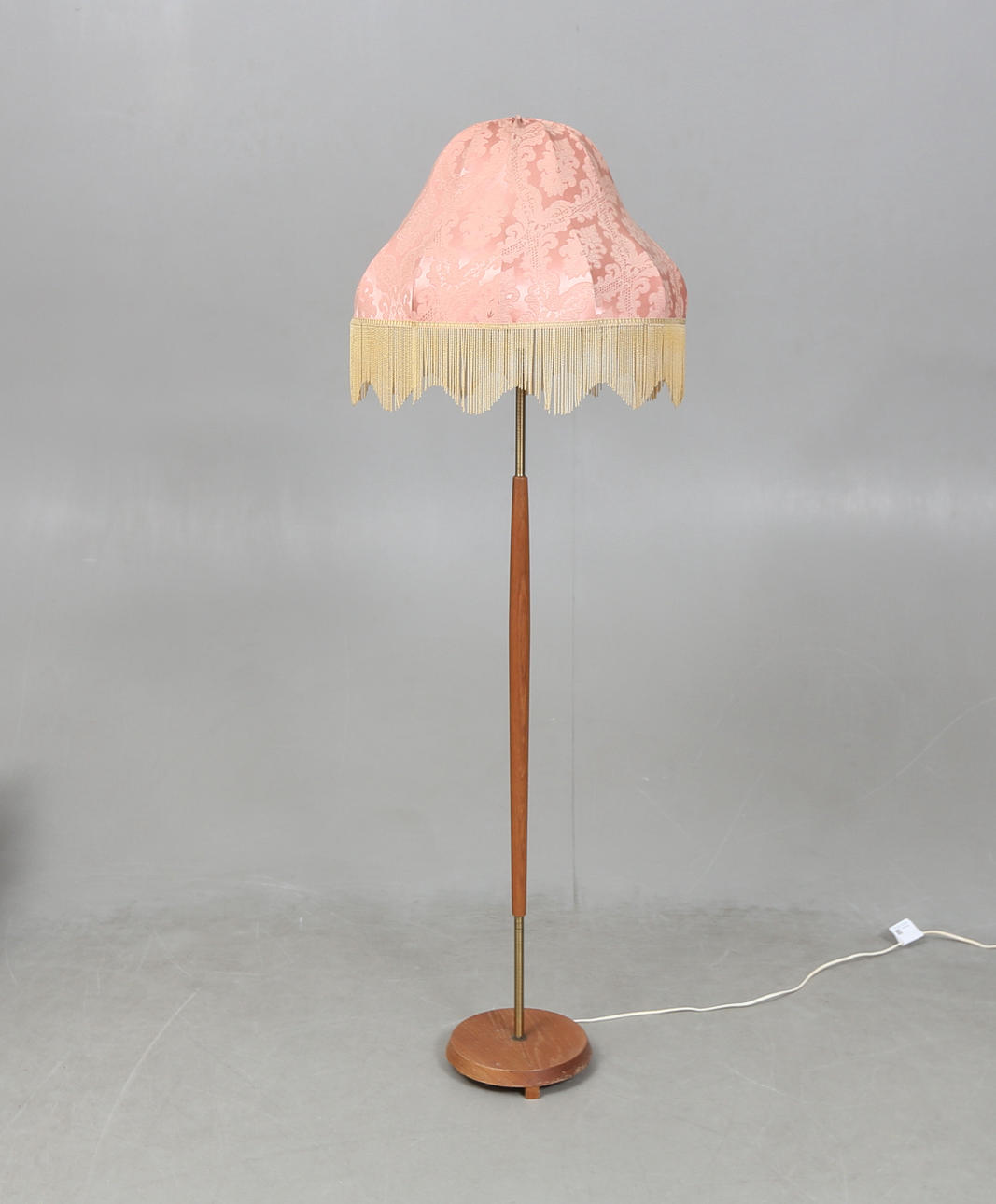A 1950s/60s floor lamp.