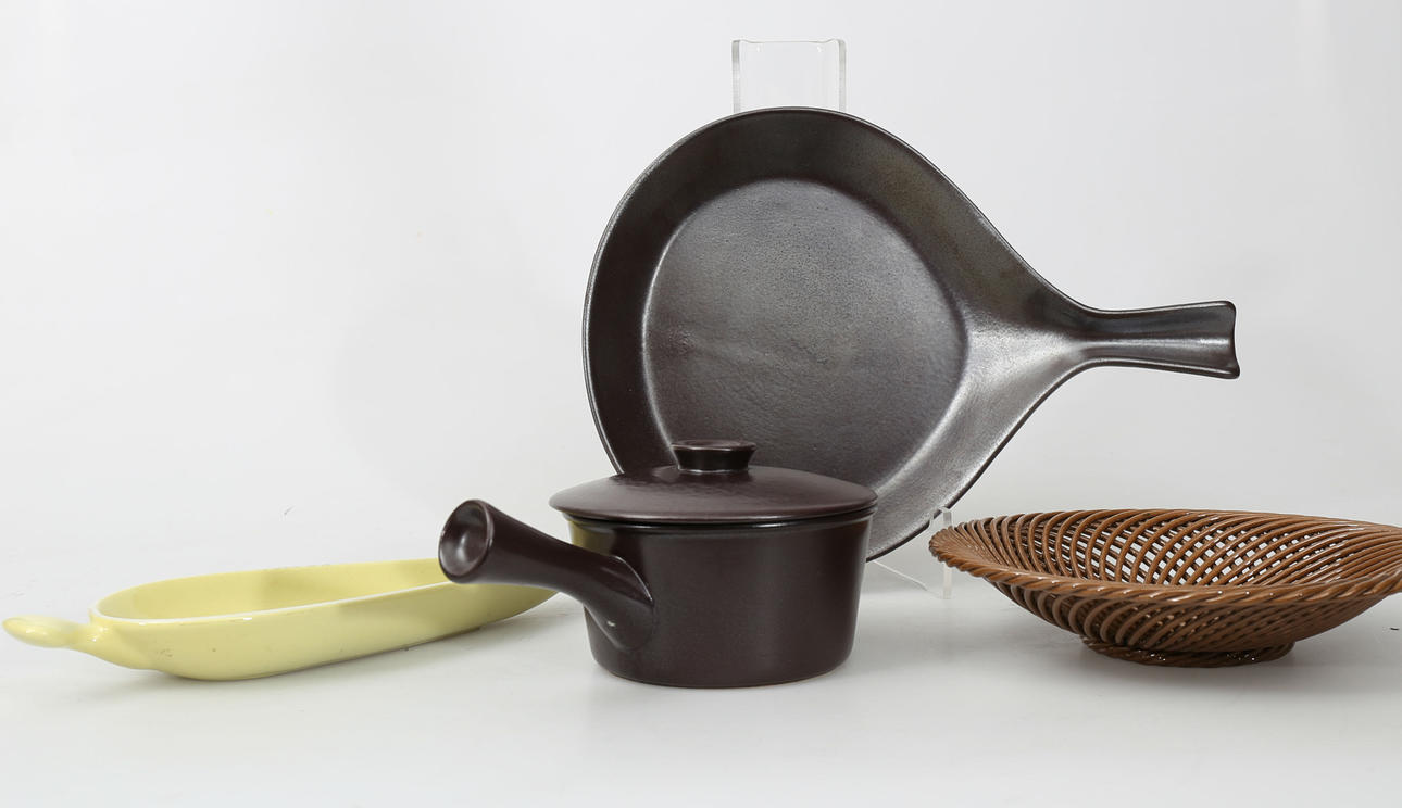 KÖKSPORSLIN, porslin och stengods, 4 delar, bland annat "Terma" stig Lindberg.