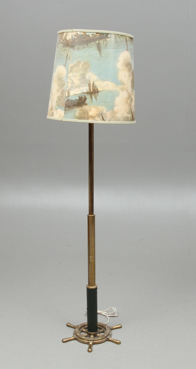 GOLVLAMPA, 1900-tal.