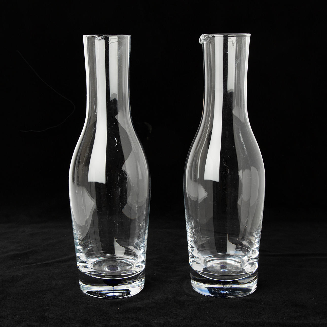 KANNUT. ORREFORS, 2 st, glas, ”Intermezzo”.