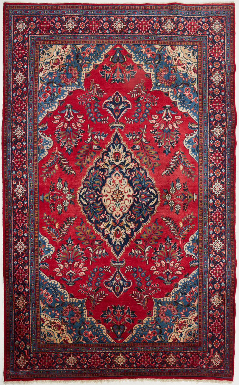 ORIENTMATTA. Kirman, röd/blå bottenfärg.