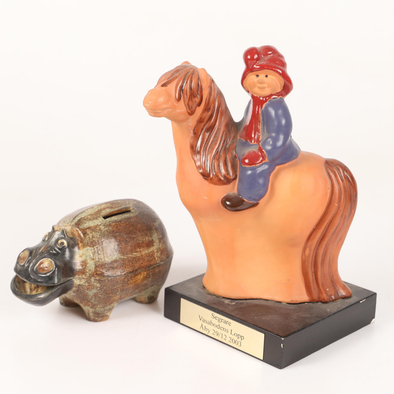 FIGURER, 2 stk., keramik, fl. og Gabriel.