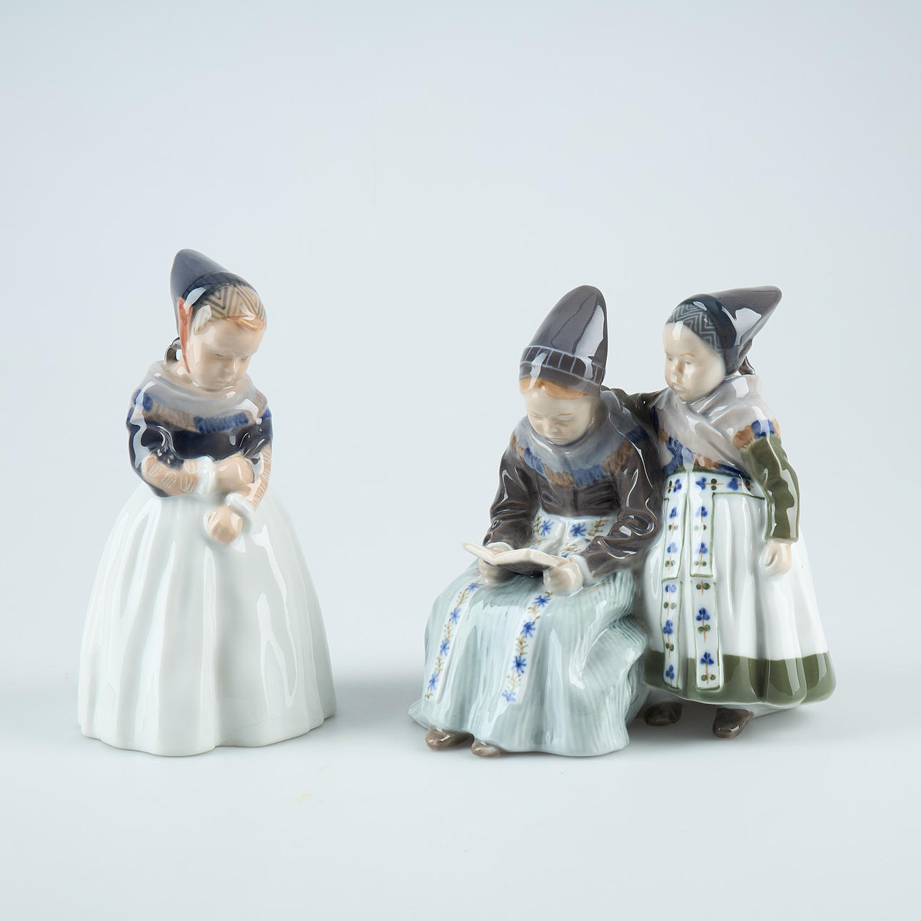 FIGURIINIT, 2 kpl, posliinia, Royal Copenhagen.