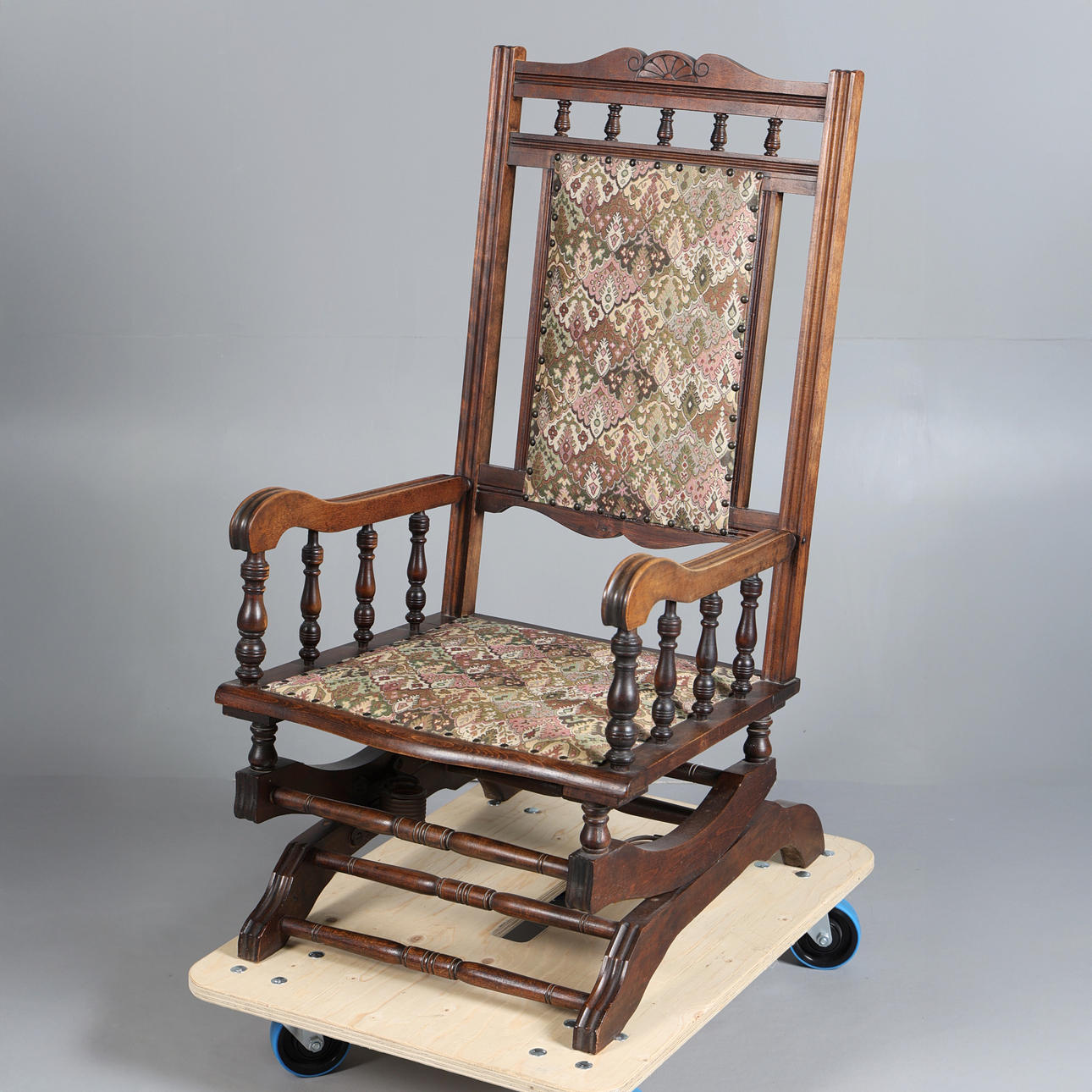 GUNGSTOL, 1800-TALETS SLUT.