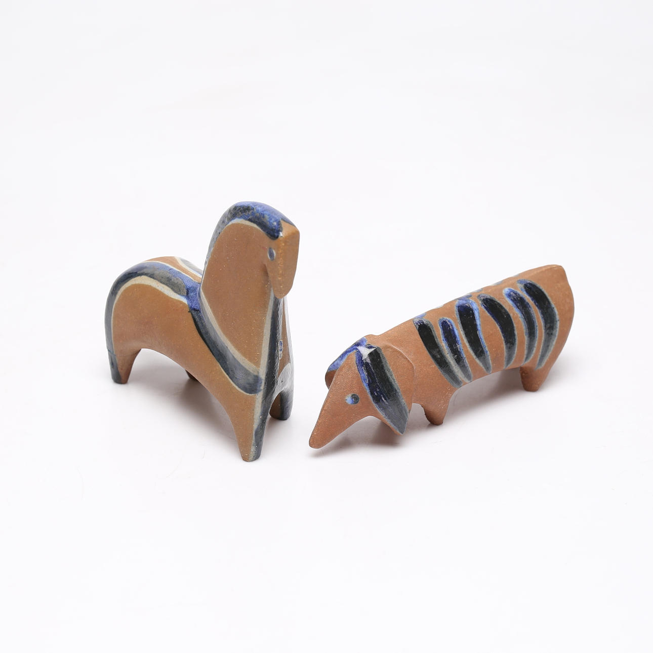 LISA LARSON. Figuriner, 2 st, stengods, Gustavsberg.