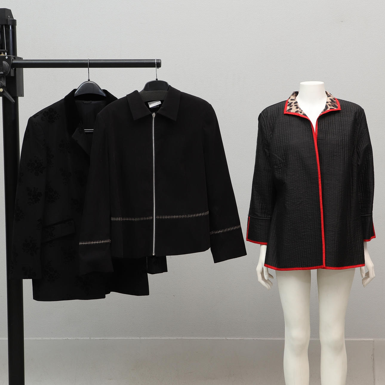 BLEISERIT/NEULETAKIT, 3 kpl.