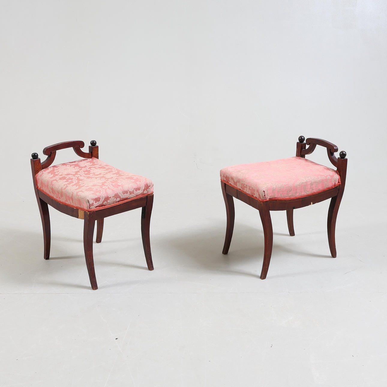 KARL JOHAN, taburetter, et par, 1800-tallet.