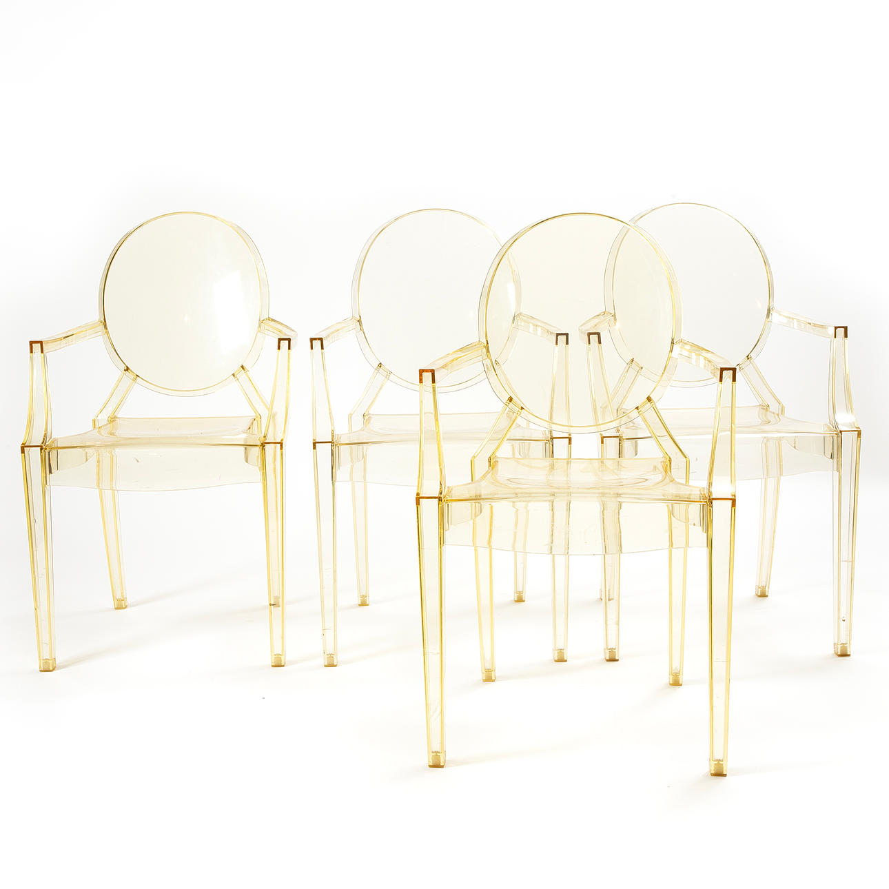 PHILIPPE STARCK. Vier „Louis Ghost“ -Stühle, Kartell.