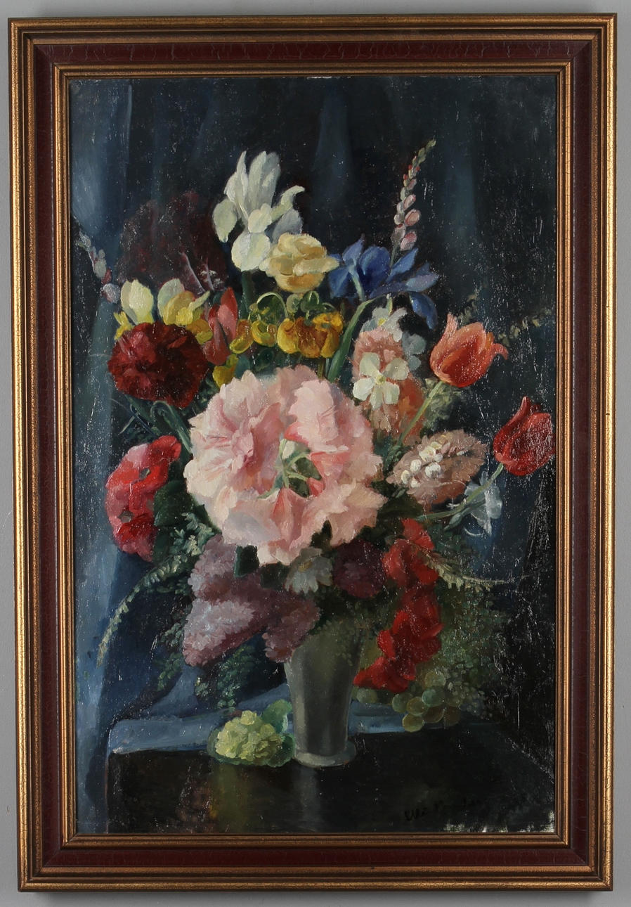 ELLI HEMBERG. Blomsterstilleben, olja på duk, signerad samt daterad 1925.