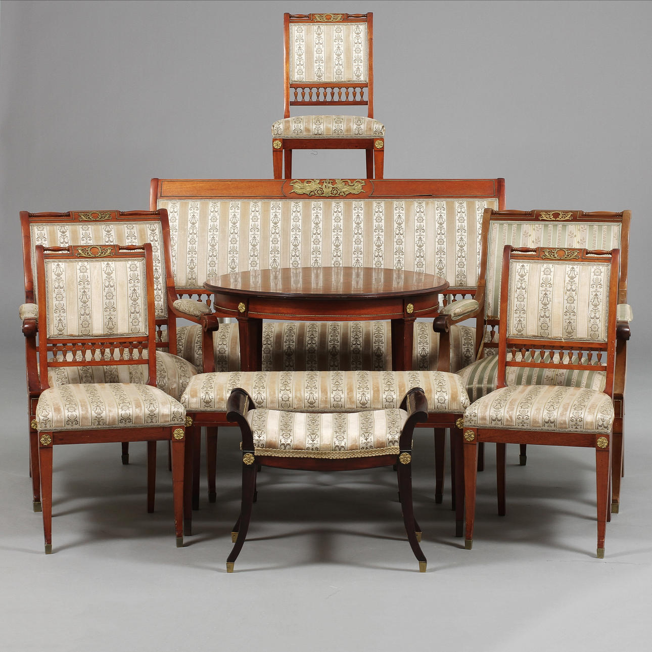SALONGSGRUPP, 9 delar, empirestil, 1900-talets första hälft.