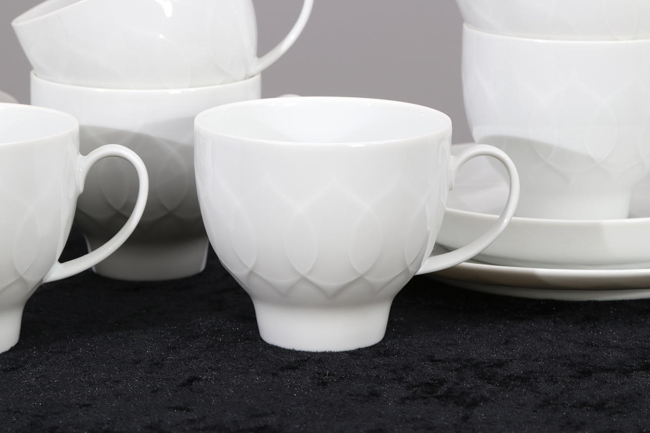 BJÖRN WIINBLAD. KAFFESERVISDELAR, 16 ST. Porslin. 